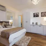 Imperial 4*