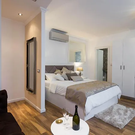 Imperial Konukevi 4*