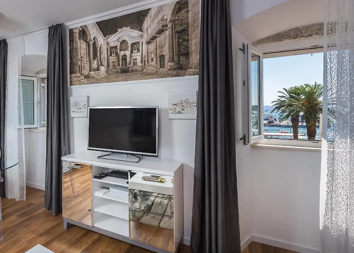 Imperial Πανσιόν 4*